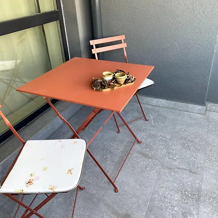 Appartamento Business Loft - Parking - Fast Wi-fi - Near Coresi