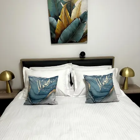 Business Loft - Parking - Fast Wi-fi - Near Coresi Appartamento