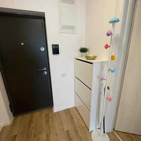 Business Loft - Parking - Fast Wi-fi - Near Coresi Appartement