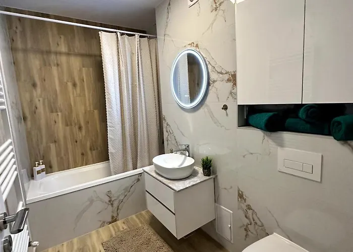 Vivamus Escape Loft Near Coresi 公寓