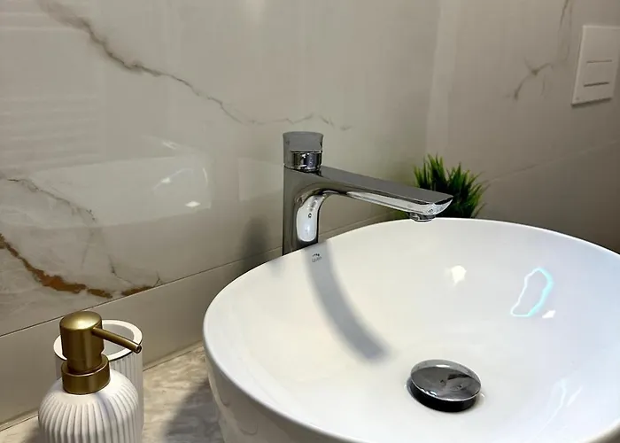 Vivamus Escape Loft Near Coresi 公寓 *